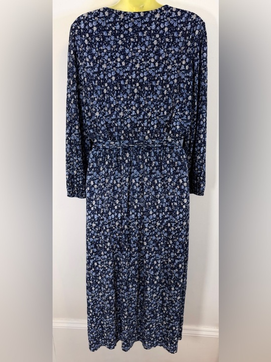 Collective Concepts Blue Floral V-Neck Long Sleeve Dress - Picture 2 of 6